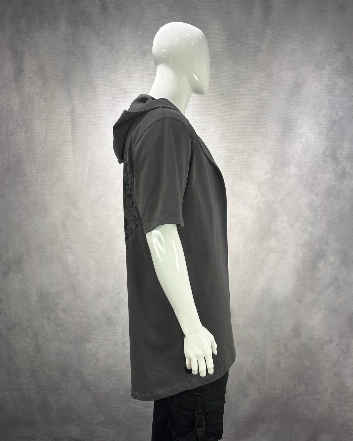 D.Vinco Shroud (Grey &amp; Black)