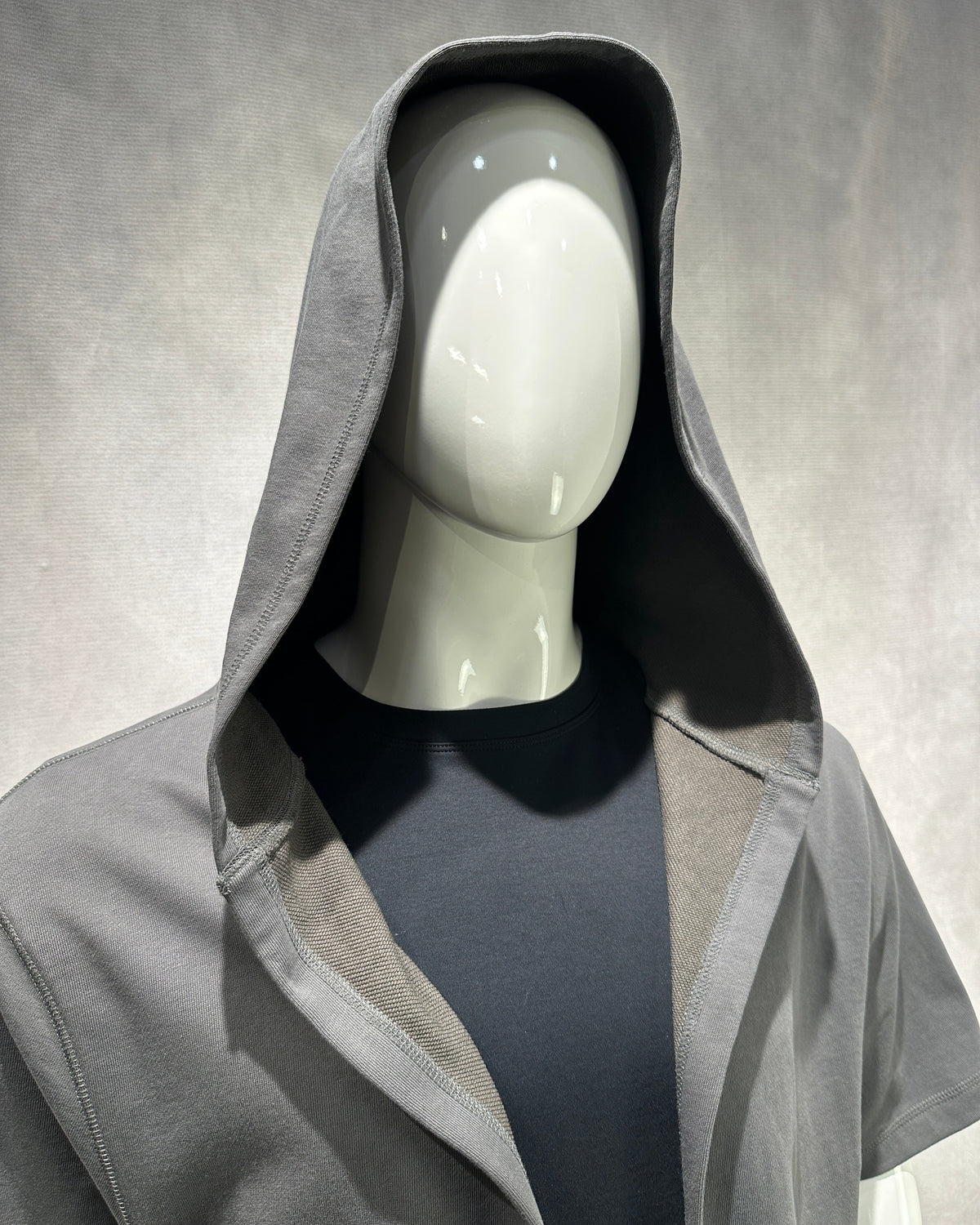 D.Vinco Shroud (Grey)