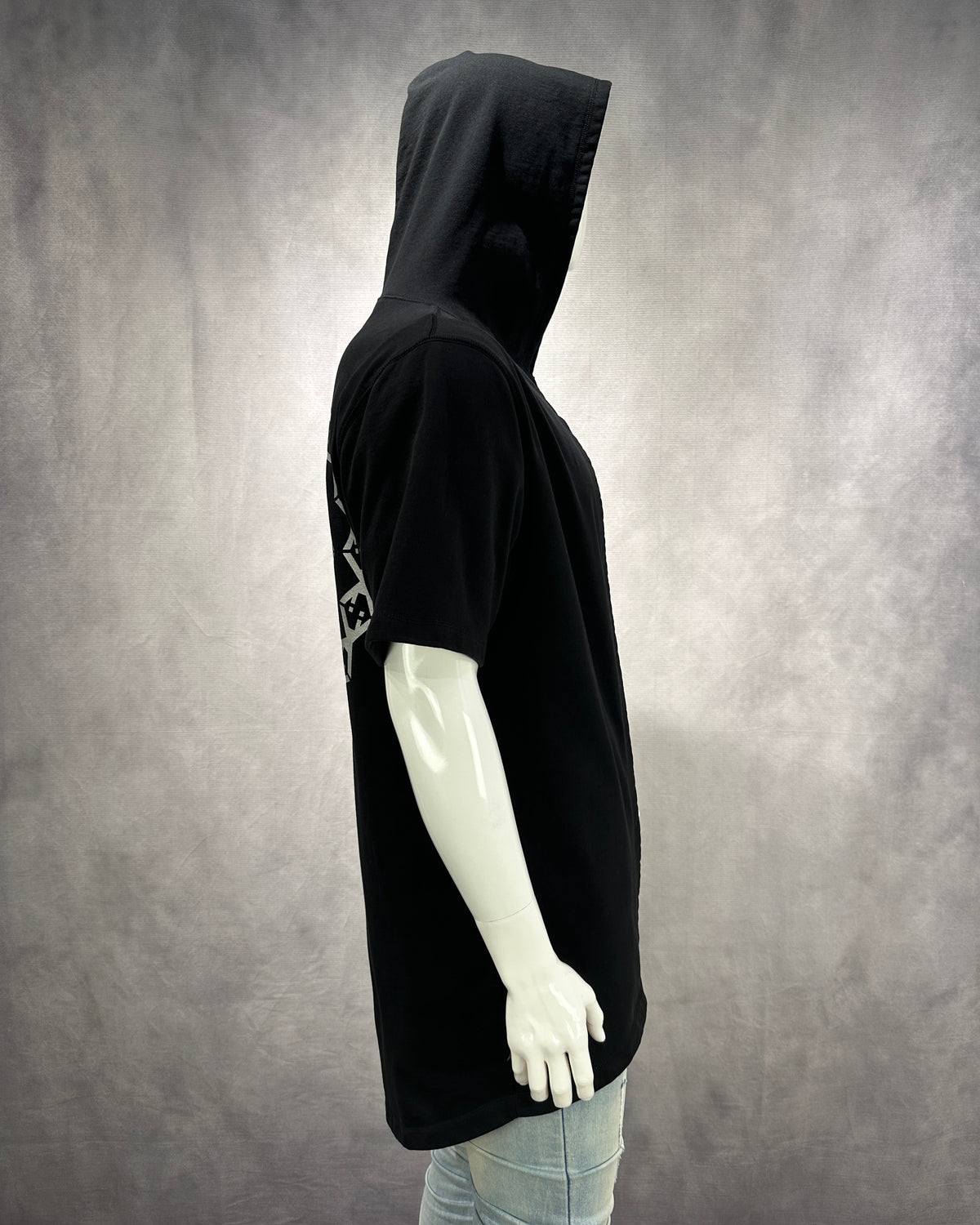 D.Vinco Shroud (Black &amp; Silver)
